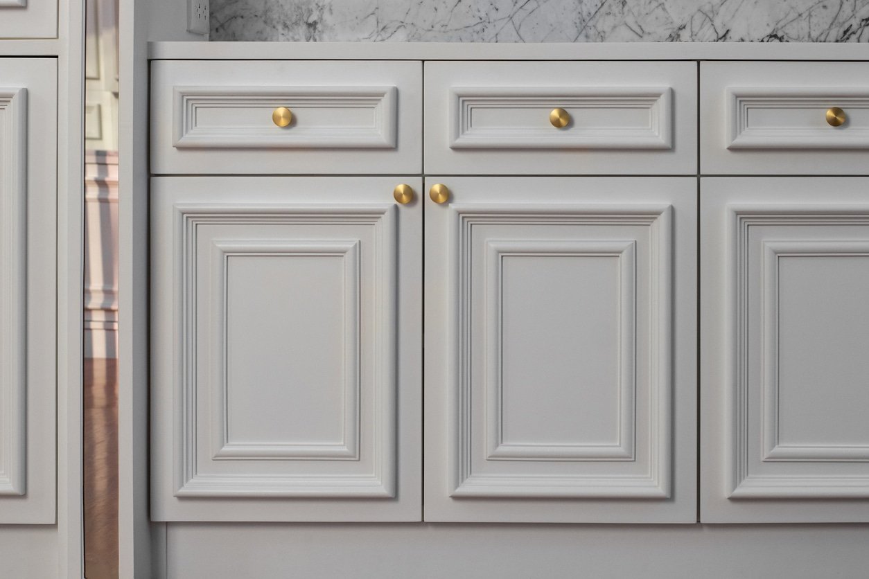 Do I Need Cabinet Refacing or Refinishing?